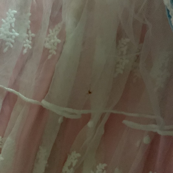 Royal Roe boutique dress. Small stain on front, noted in picture - Picture 3 of 3